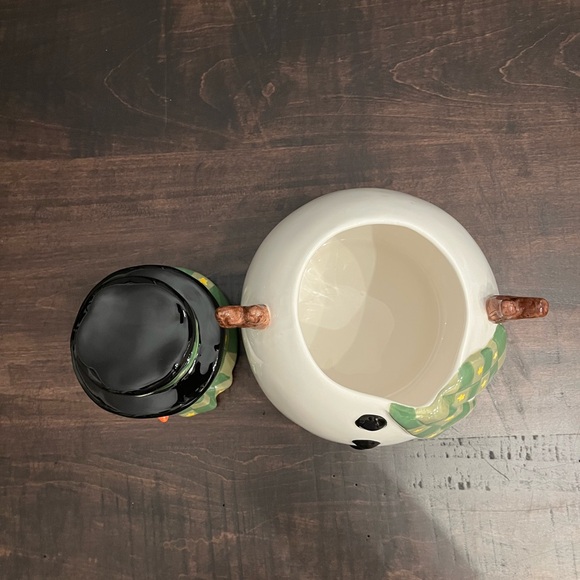 Holiday Snowman Cookie Jar ☃️ 🍪 - Picture 4 of 9